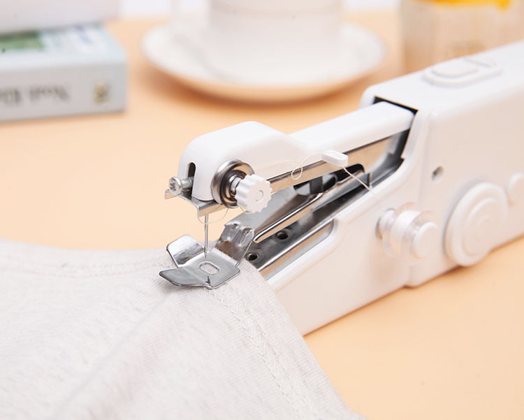 Máquina de coser de mano gris TH24045